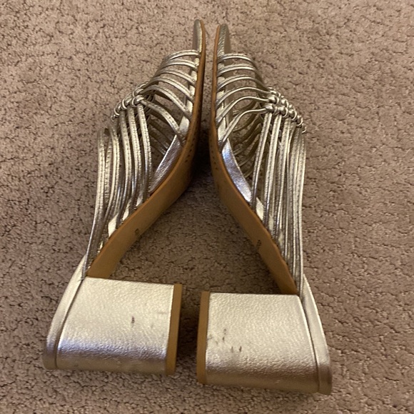 Dolce Vita Gold Slides Size 8 1/2 - Picture 5 of 7